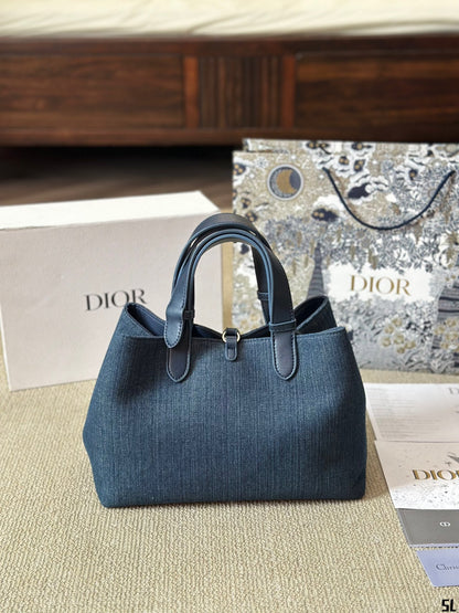 Miss D Toujours new arrival tote bag size: 30*20 cm