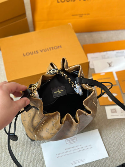 Louis new arrival noe trunk bag size: 23*25 cm