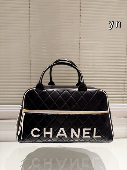 Cc new arrival 24c maxi bag size: 46*27 cm