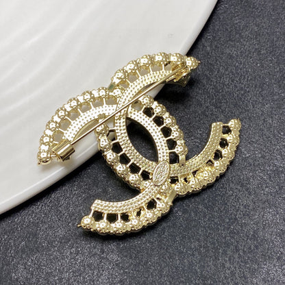 Cc brooch 0066