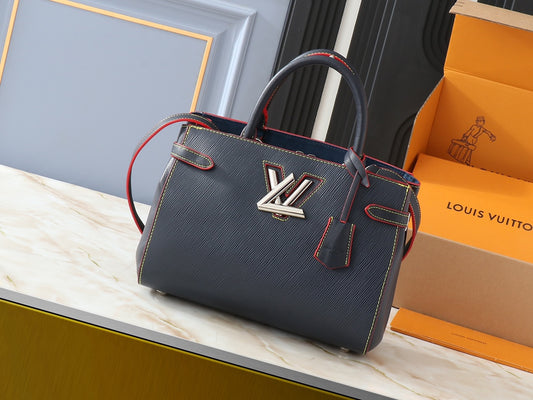 louis new arrival Twist Tote bag size: 30*22*13 cm