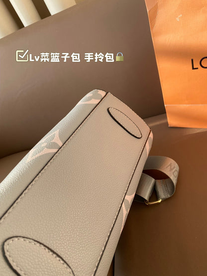Louis new arrival bucket tote bag size: 26*21 cm