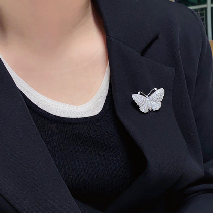Cc brooch 0090