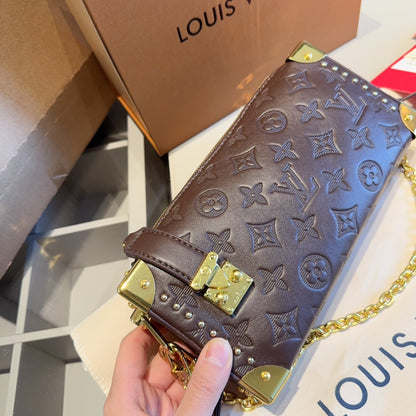 Louis new arrival slim trunk bag size:23*11*5 cm