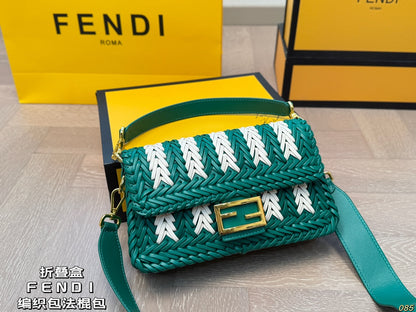 Fen new arrival Baguette bag size: 26 * 15 cm