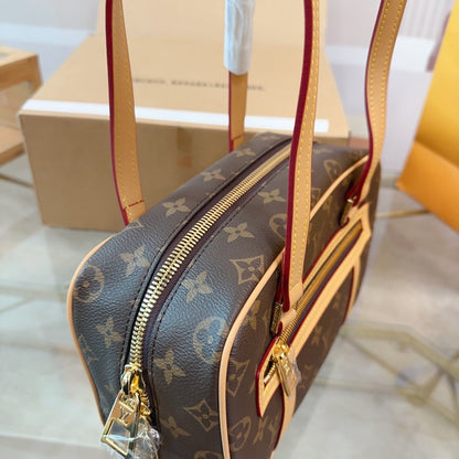 Louis new arrival vintage bag size: 25*15cm