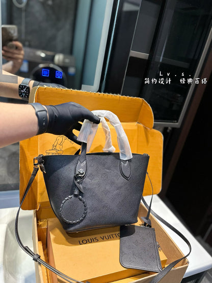 louis new arrival tote bucket bag size:21 * 20cm