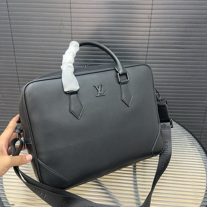 Louis new arrival briefcase laptop bag 004 size: 38*28 cm