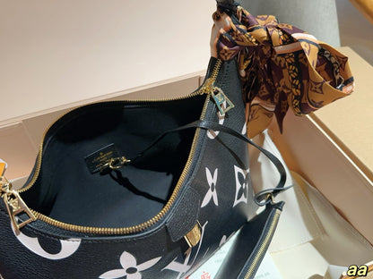 Louis new arrival hobo lock bag size:28*18*10 cm