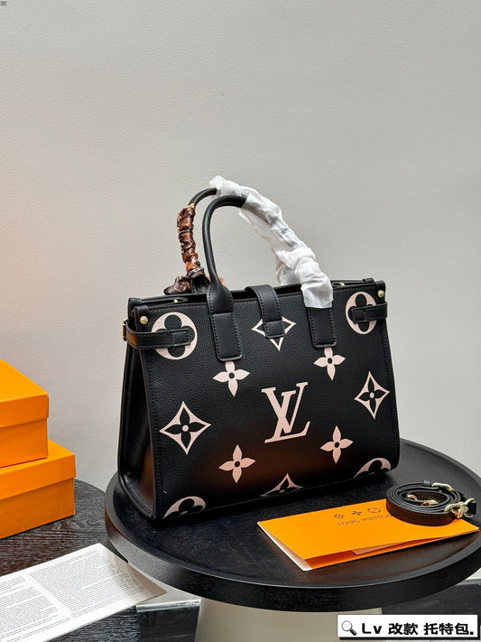 Louis new arrival vintage tote bag 009 size: 32*24 cm