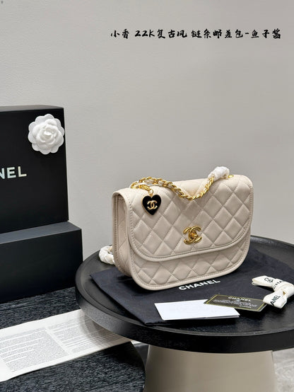 Cc new arrival chain 22K bag size: chain 24*15cm