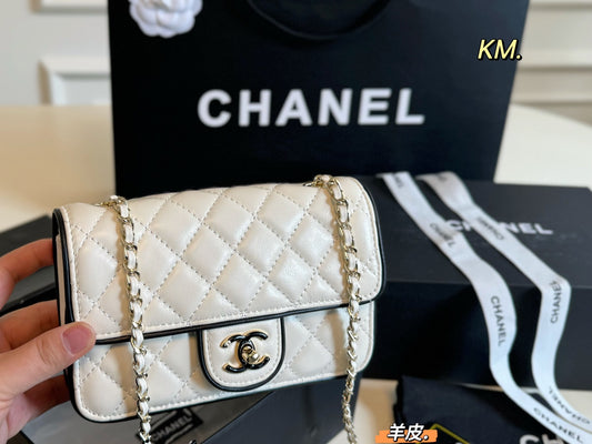 Cc new arrival 25p woc chain bag size:20*13  cm