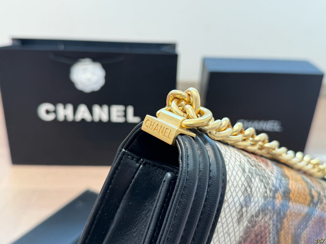 Cc new arrival chain leboy bag size: 25*14 cm