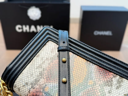 Cc new arrival chain leboy bag size: 25*14 cm