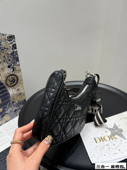 D new arrival chain hobo bag size: 23*17 cm