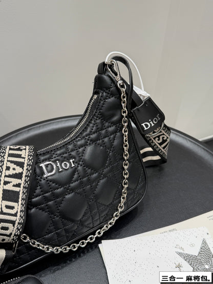D new arrival chain hobo bag size: 23*17 cm