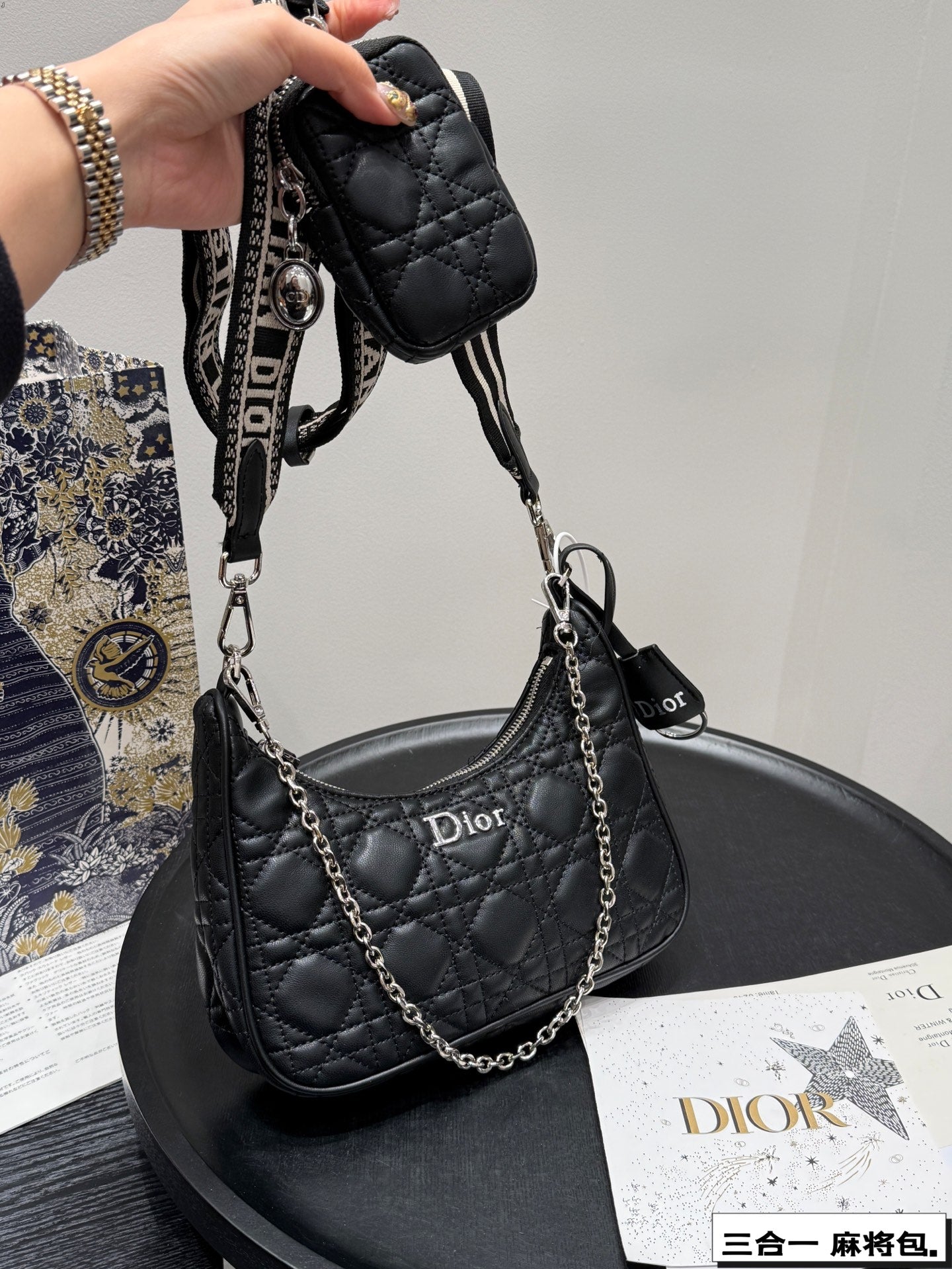 D new arrival chain hobo bag size: 23*17 cm