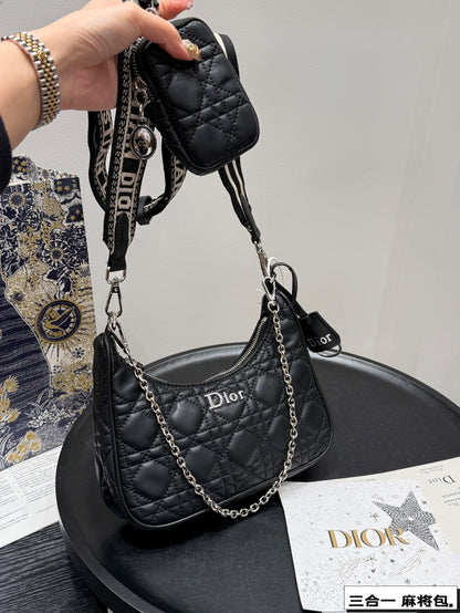 D new arrival chain hobo bag size: 23*17 cm
