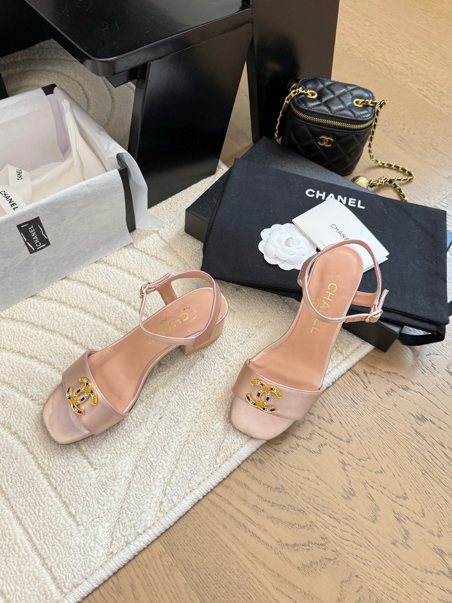 CC new arrival women 25p shoes 011