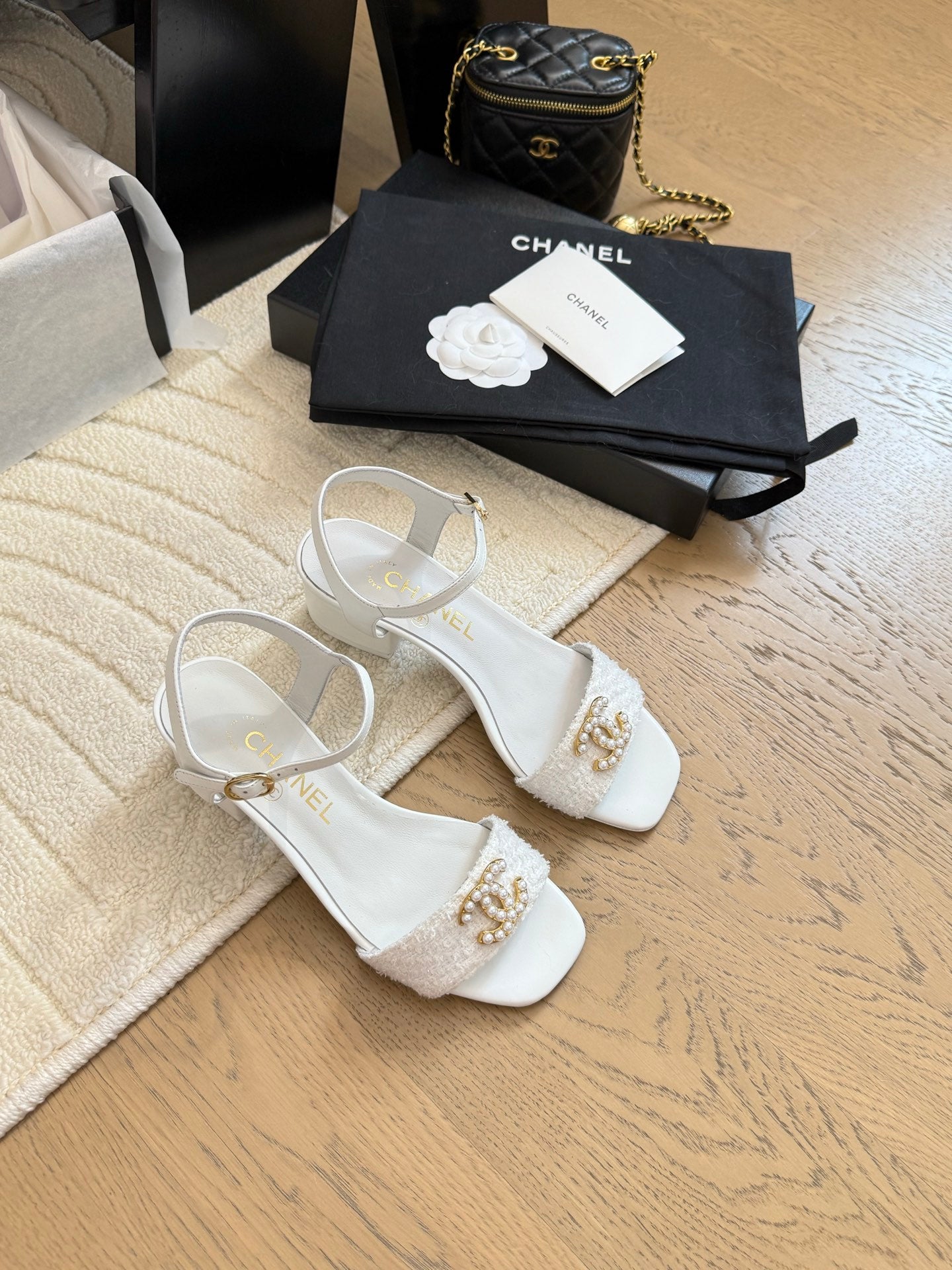 CC new arrival women 25p shoes 011