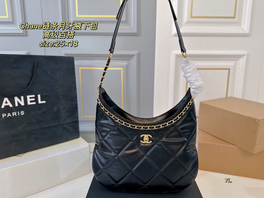 CC new arrival chain hobo bag size: 25*18 cm