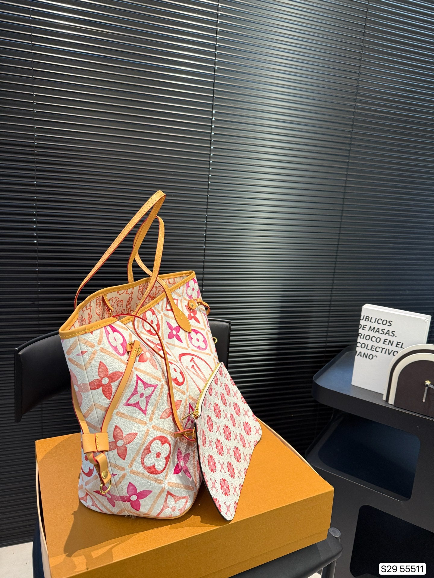 Louis new arrival neverfull tote bag size: 32*29 cm