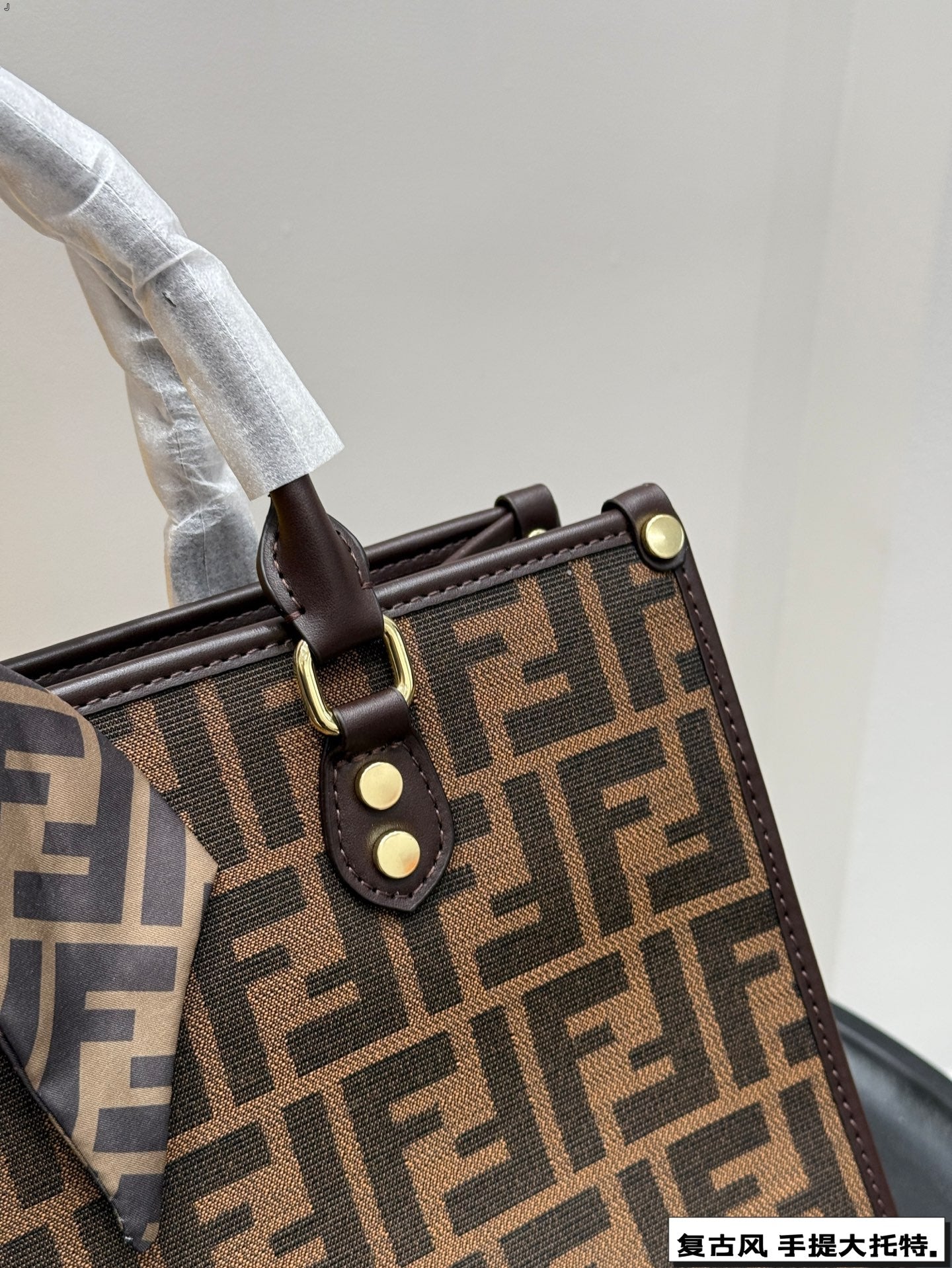 fen new arrrival tote bag size: 31 * 25cm
