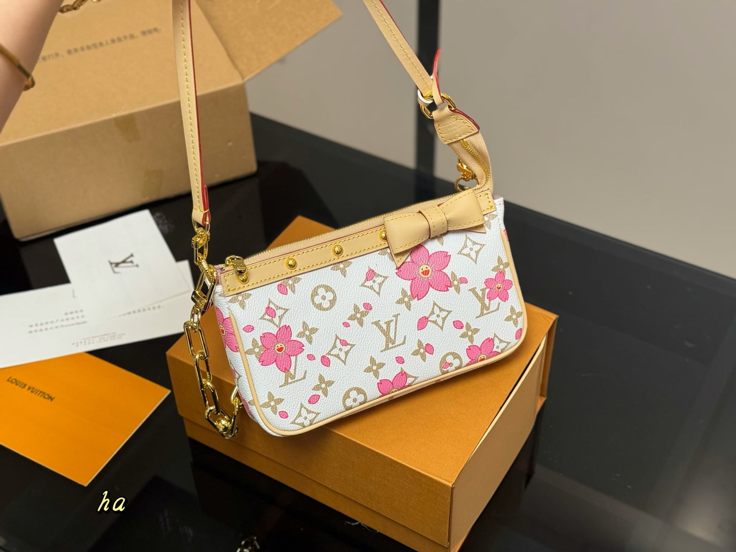 Louis new arrival chain bag 008 size: 21*12cm