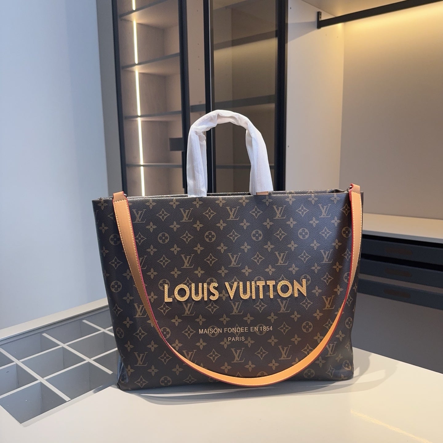 Louis new arrival sopper tote bag