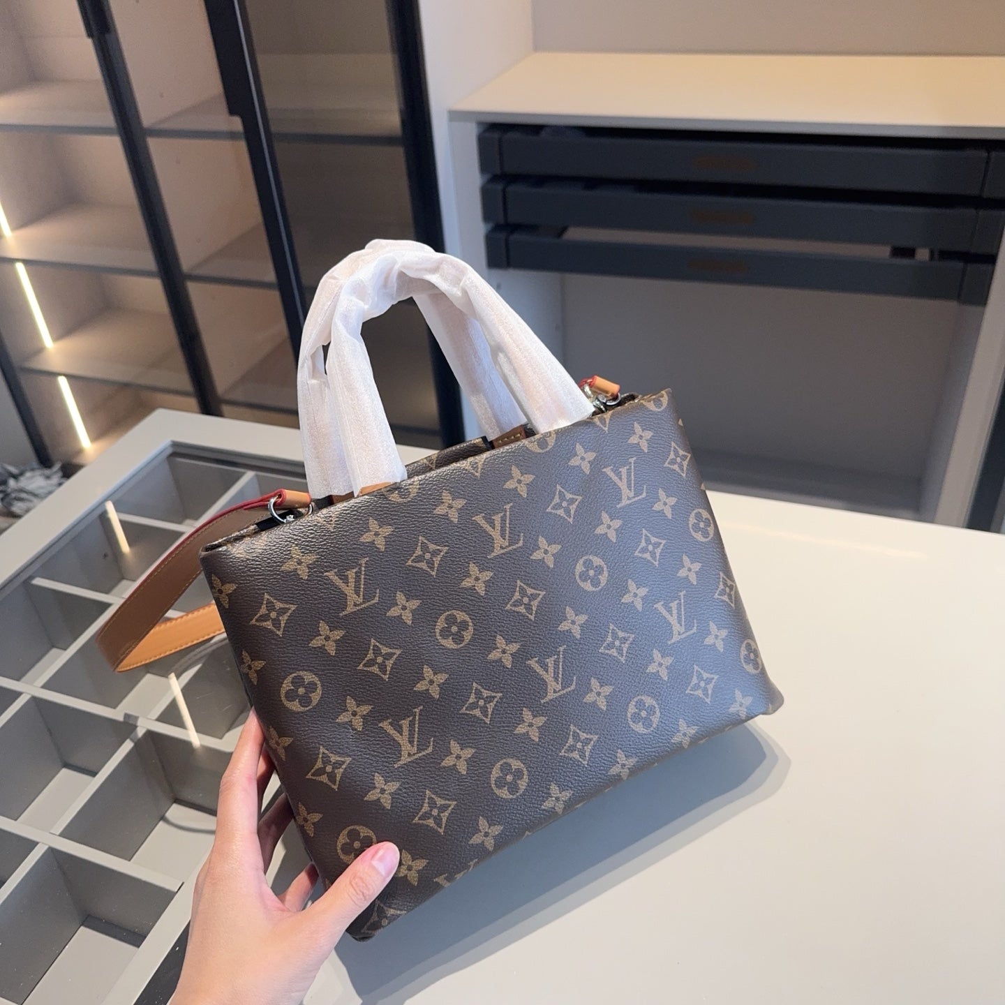 Louis new arrival sopper tote bag
