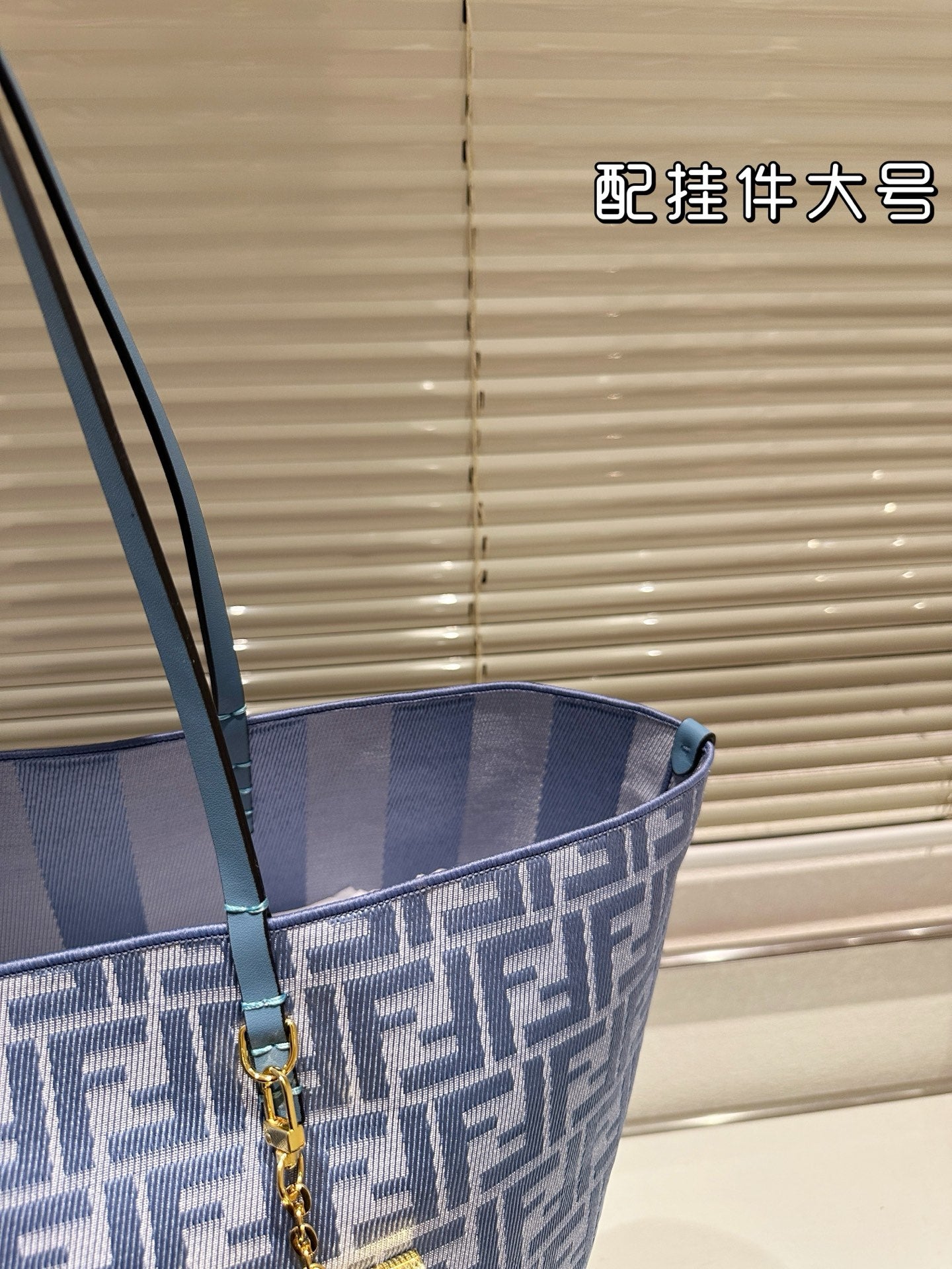fen new arrival tote bag big size: 36*34 cm