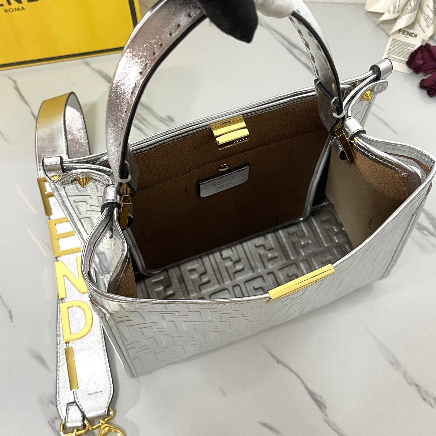 Fen new arrival perkaboo tote bag 006 size: 30 cm