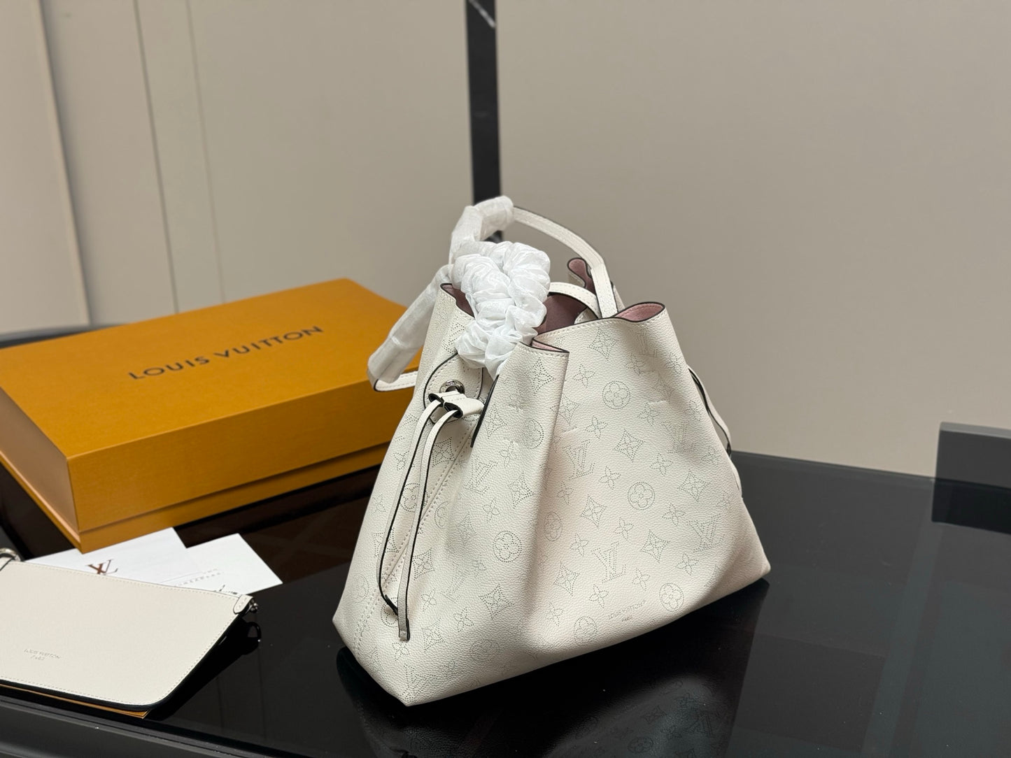 Louis new arrival moon vintage bag size: 33*26cm