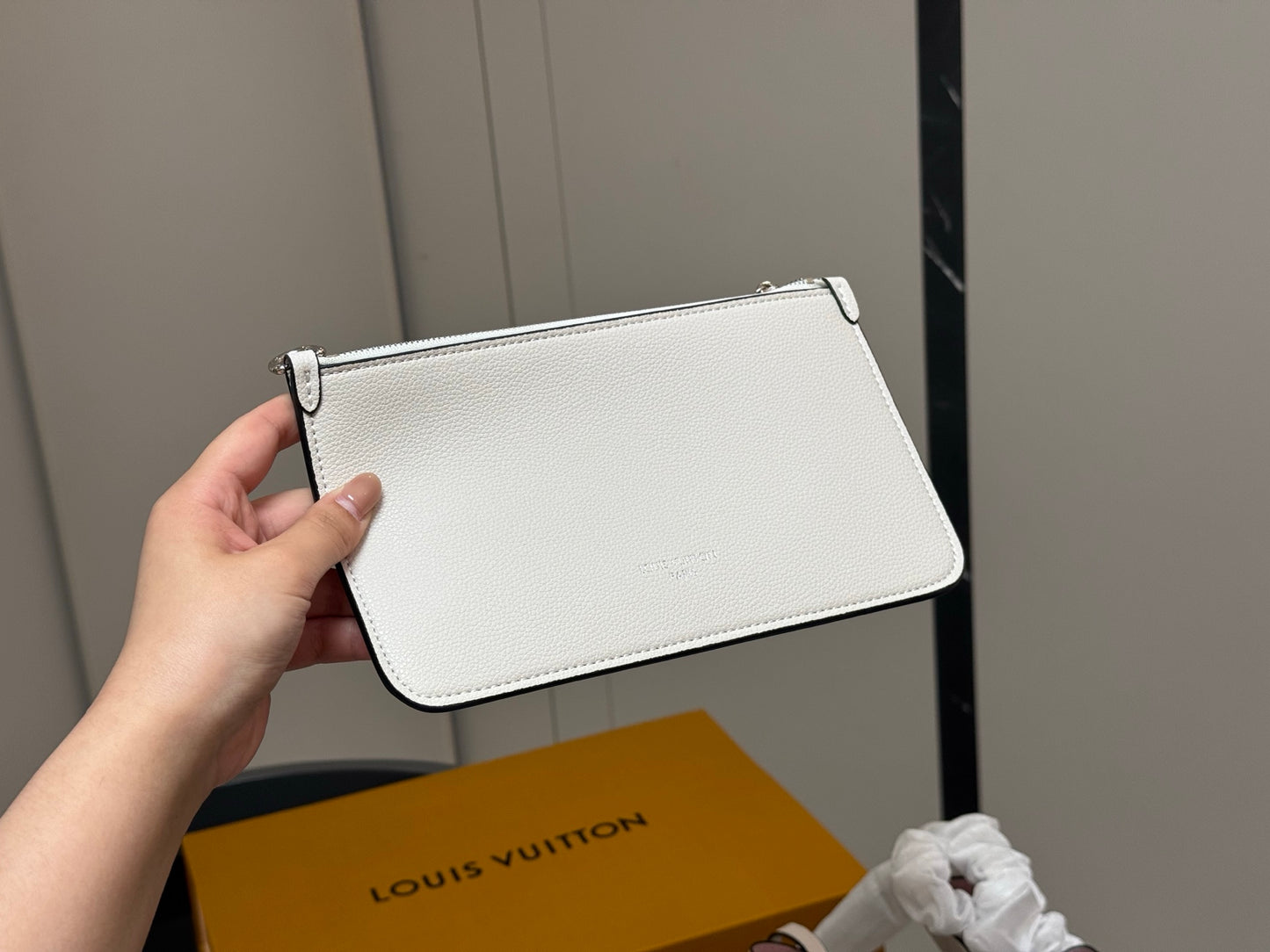 Louis new arrival moon vintage bag size: 33*26cm