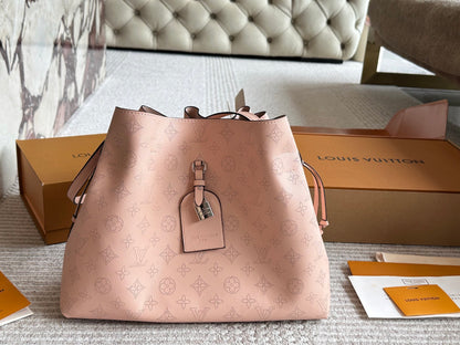 Louis new arrival shopping tote bag size: 33*27cm