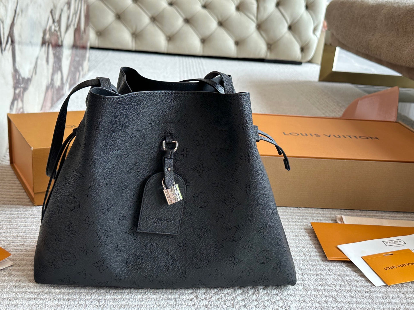 Louis new arrival shopping tote bag size: 33*27cm