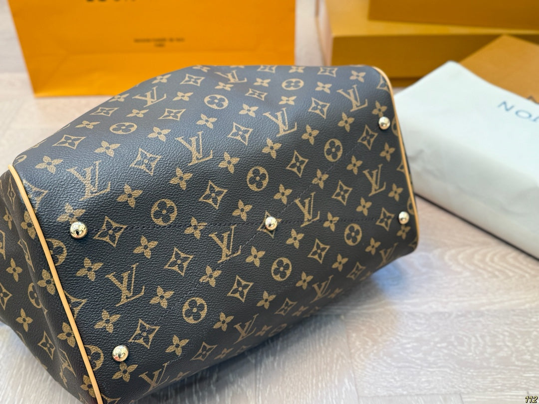 Louis new arrival vintage bag 009 size: 32 * 21 cm