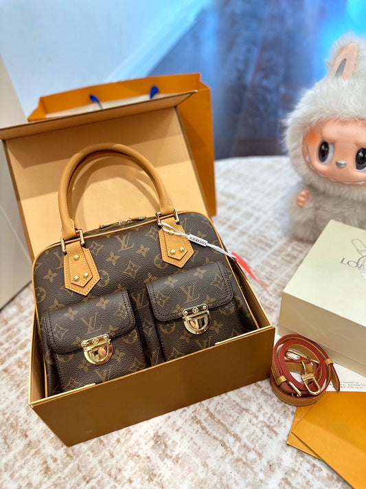 Louis new arrival Manhattan vintage bag size: 30*22 cm