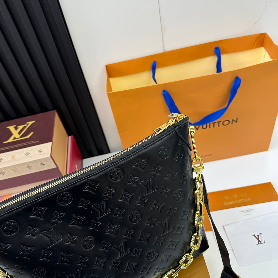 Louis new arrival Coussin bag size: 33*25cm