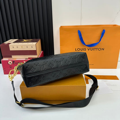 Louis new arrival Coussin bag size: 33*25cm