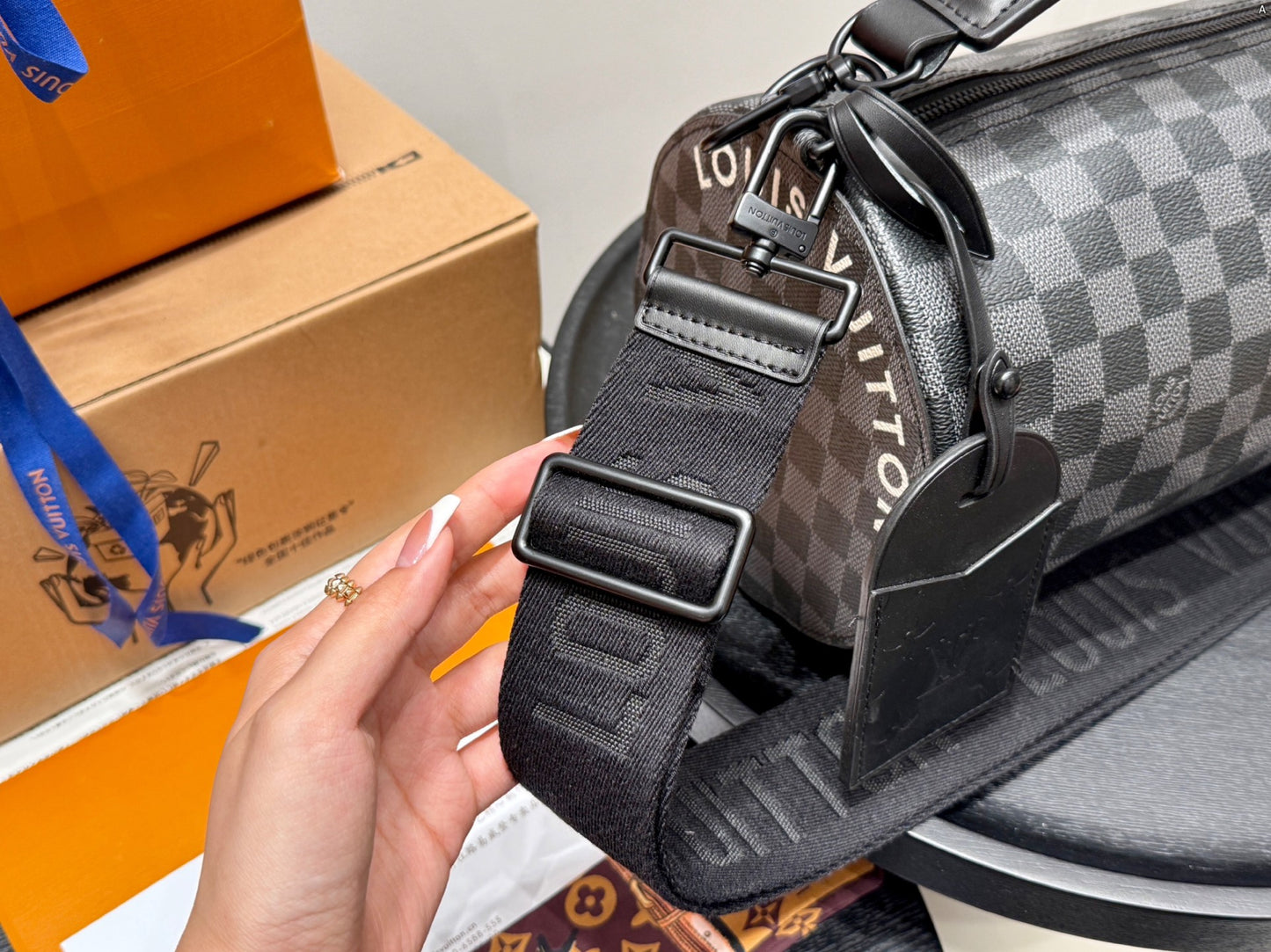 Louis new arrival Soft Polochon bag size: 34*17cm