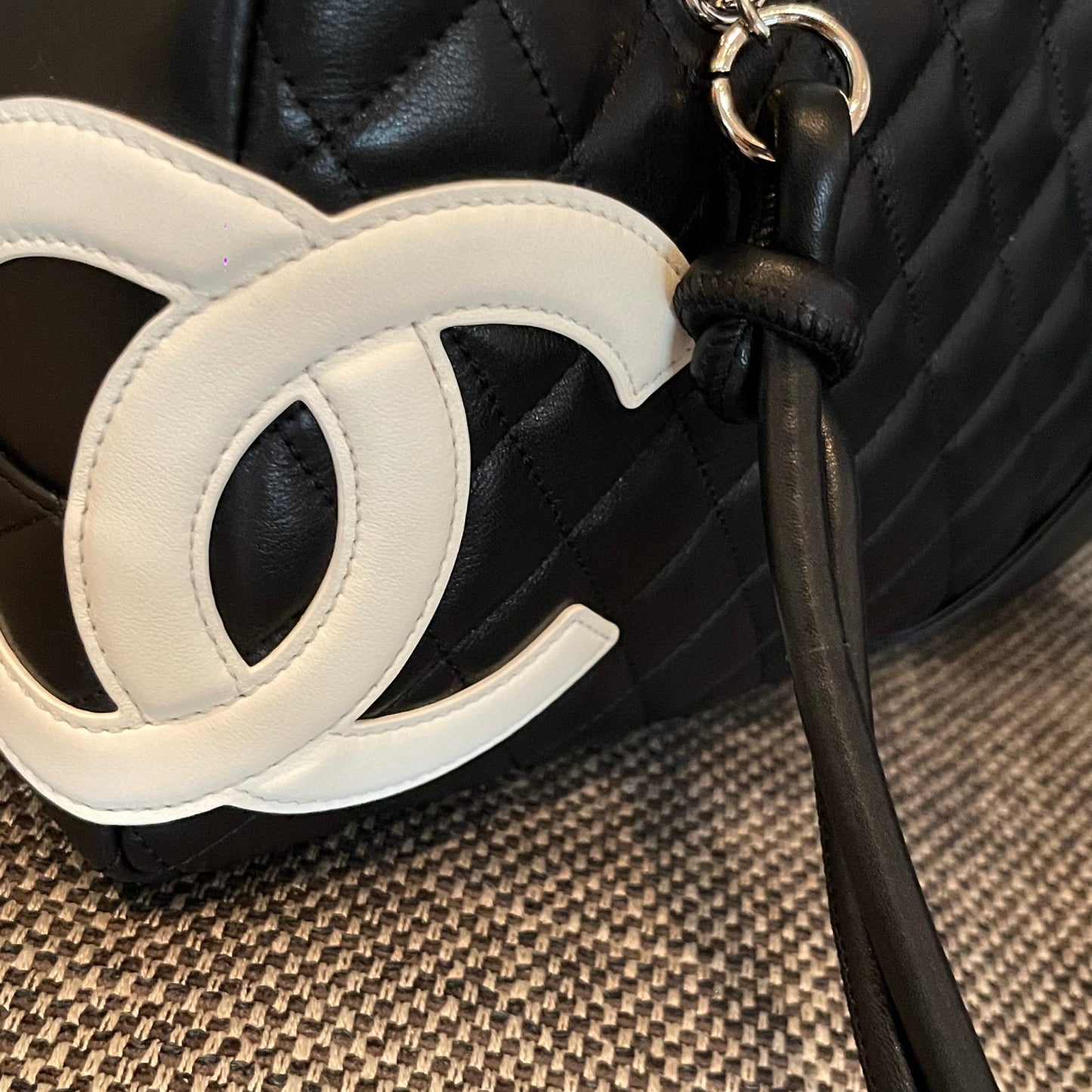 CC new arrival vintage 25ss bag size: 28 cm