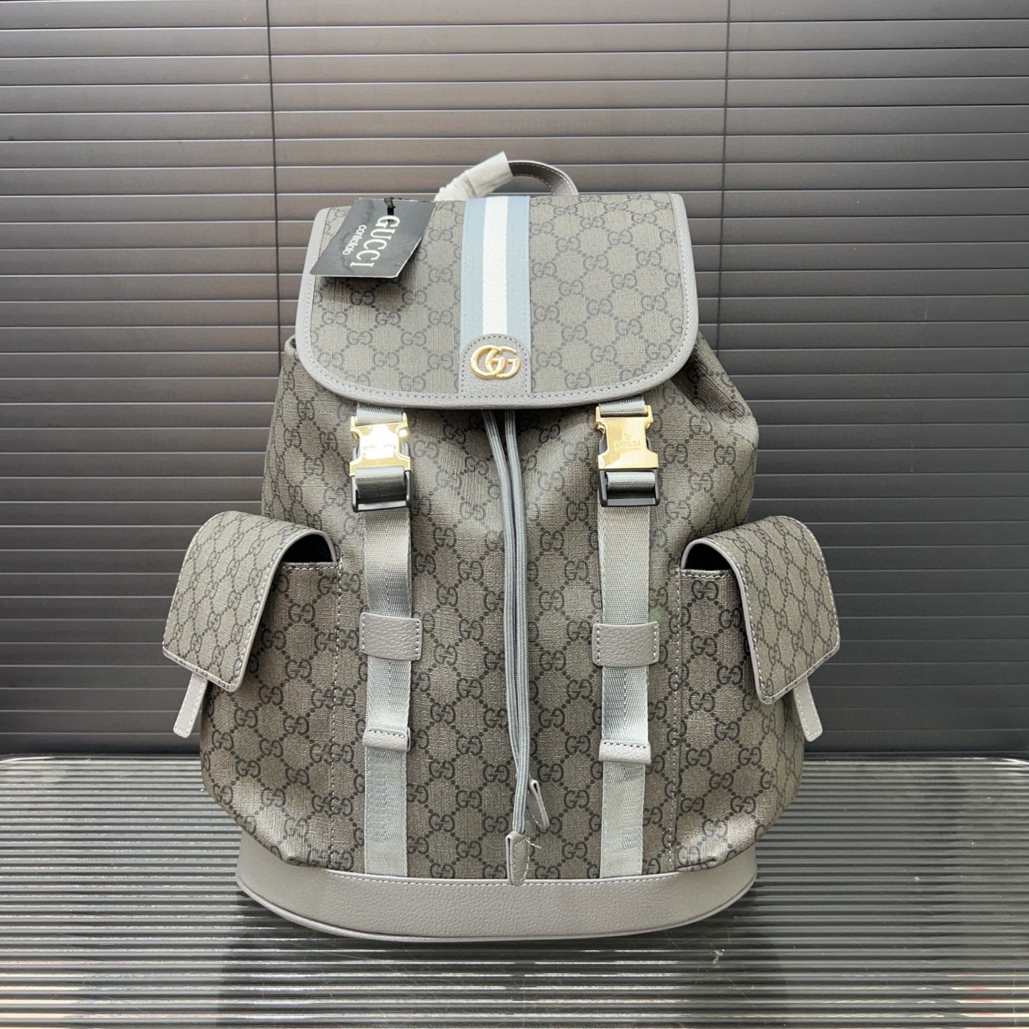 Gg new arrival backpack bag size : 34 *42 cm