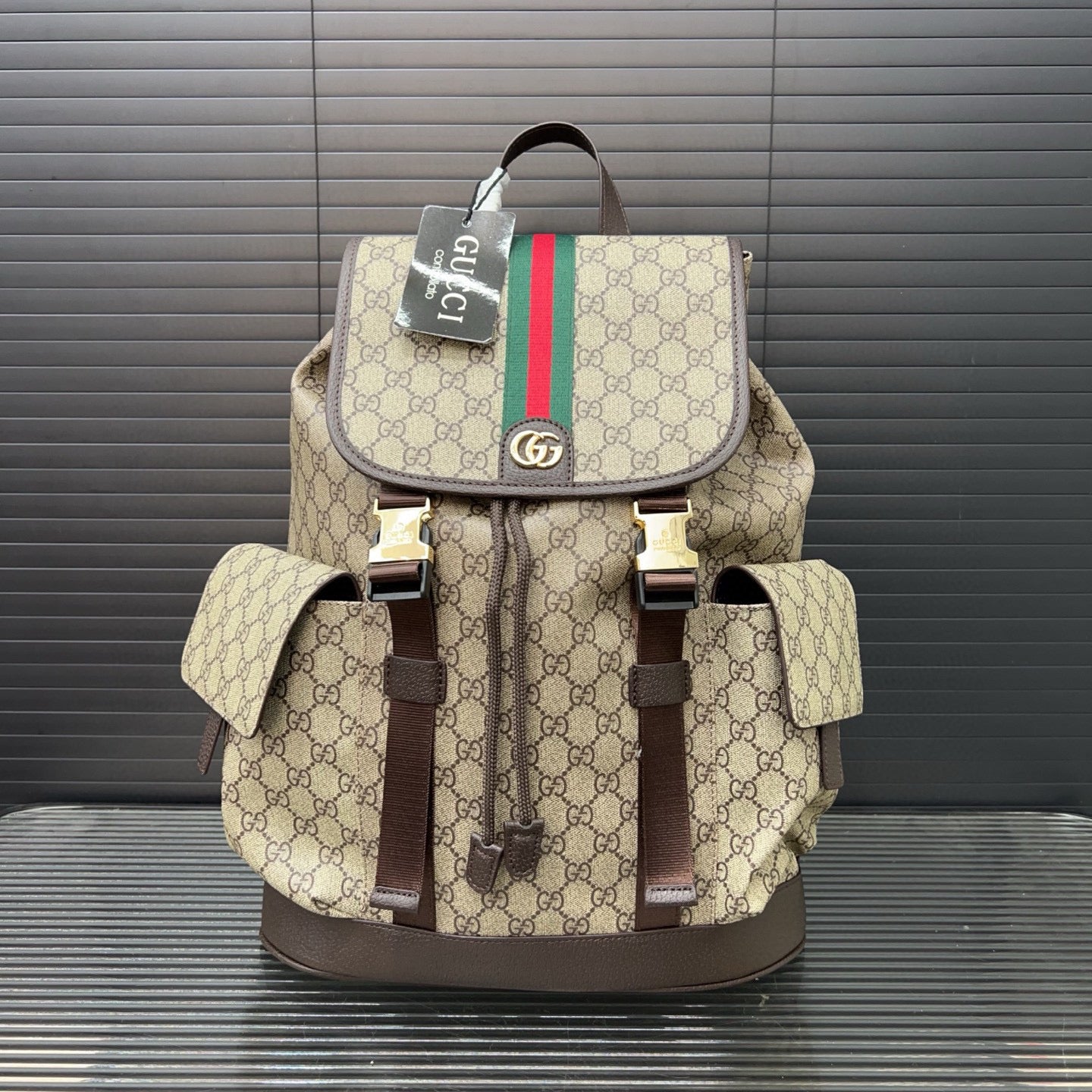 Gg new arrival backpack bag size : 34 *42 cm