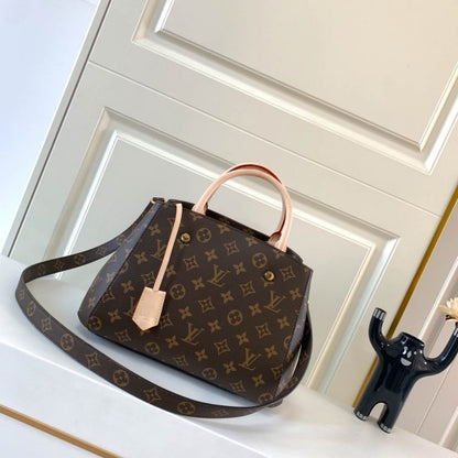 L-bag Model: M41055 Size 29*20*13cm