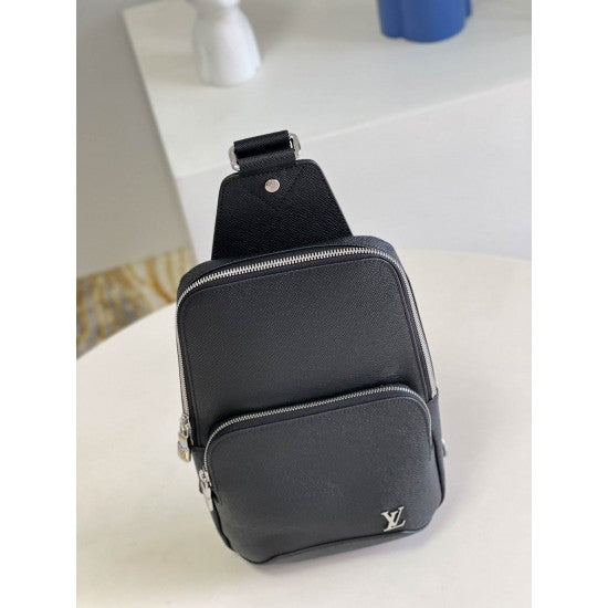Model: M30443 Size: 20 x 31 x 10 cm