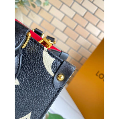 L-bag Size: 25 x 19 x 11.5 cm