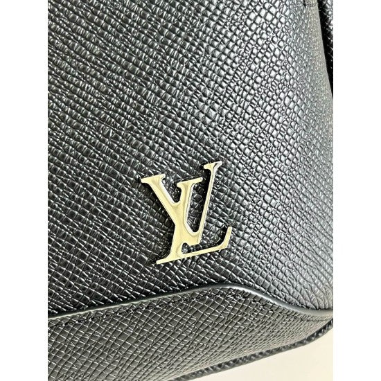 Model: M30443 Size: 20 x 31 x 10 cm