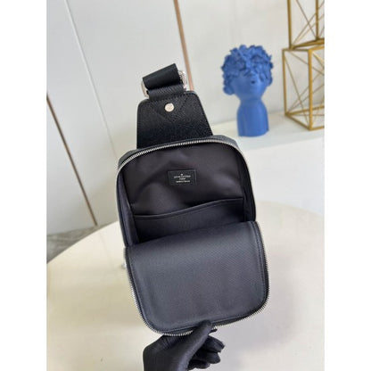 Model: M30443 Size: 20 x 31 x 10 cm