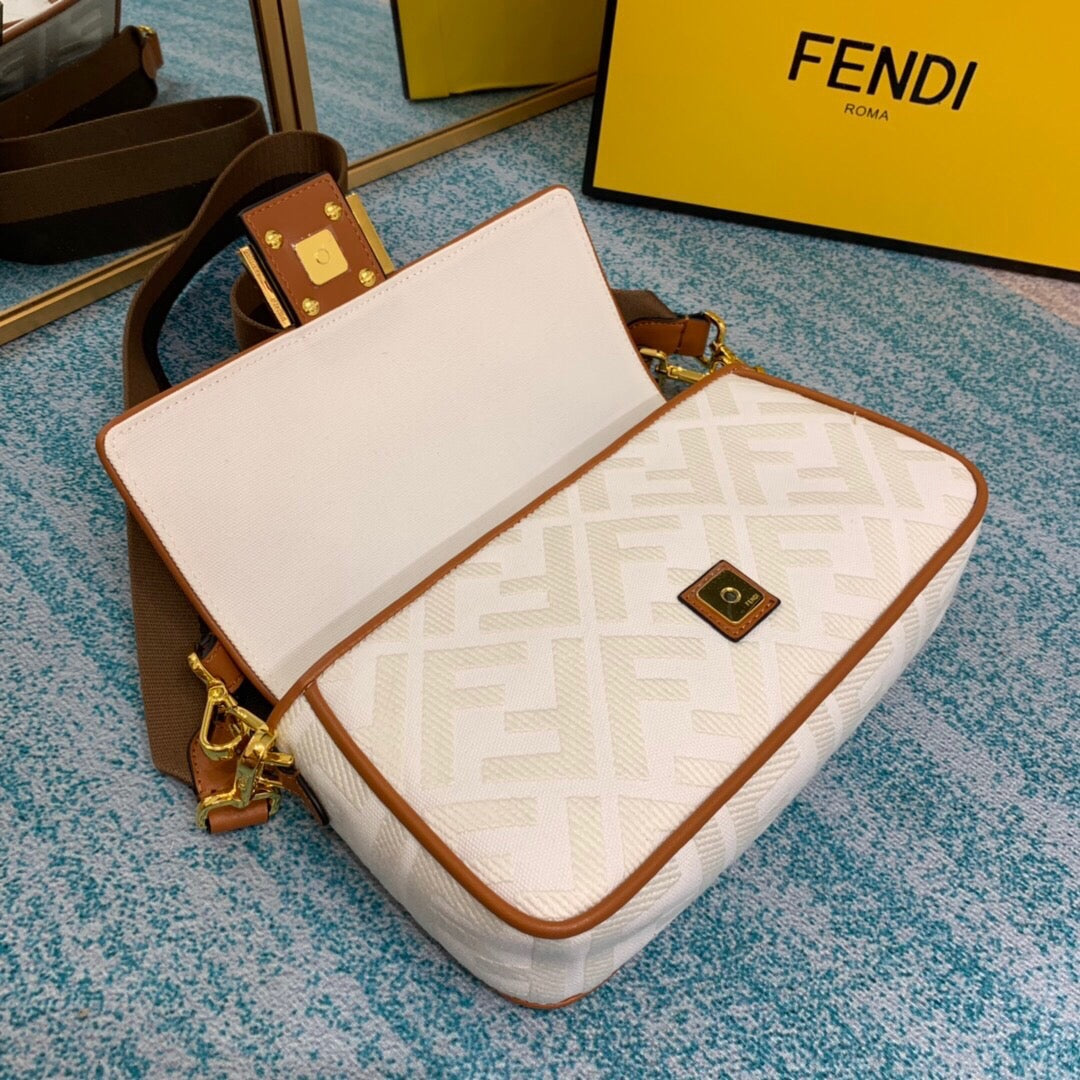 Fd Baguette Bag